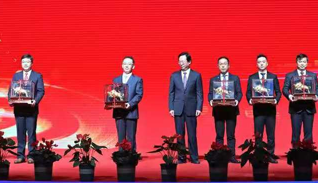 ʵ������ �ٴ��Ѽ�  �������Ź��ʹ����ɷ��綫����ϲ��������ţ�������񽱡�